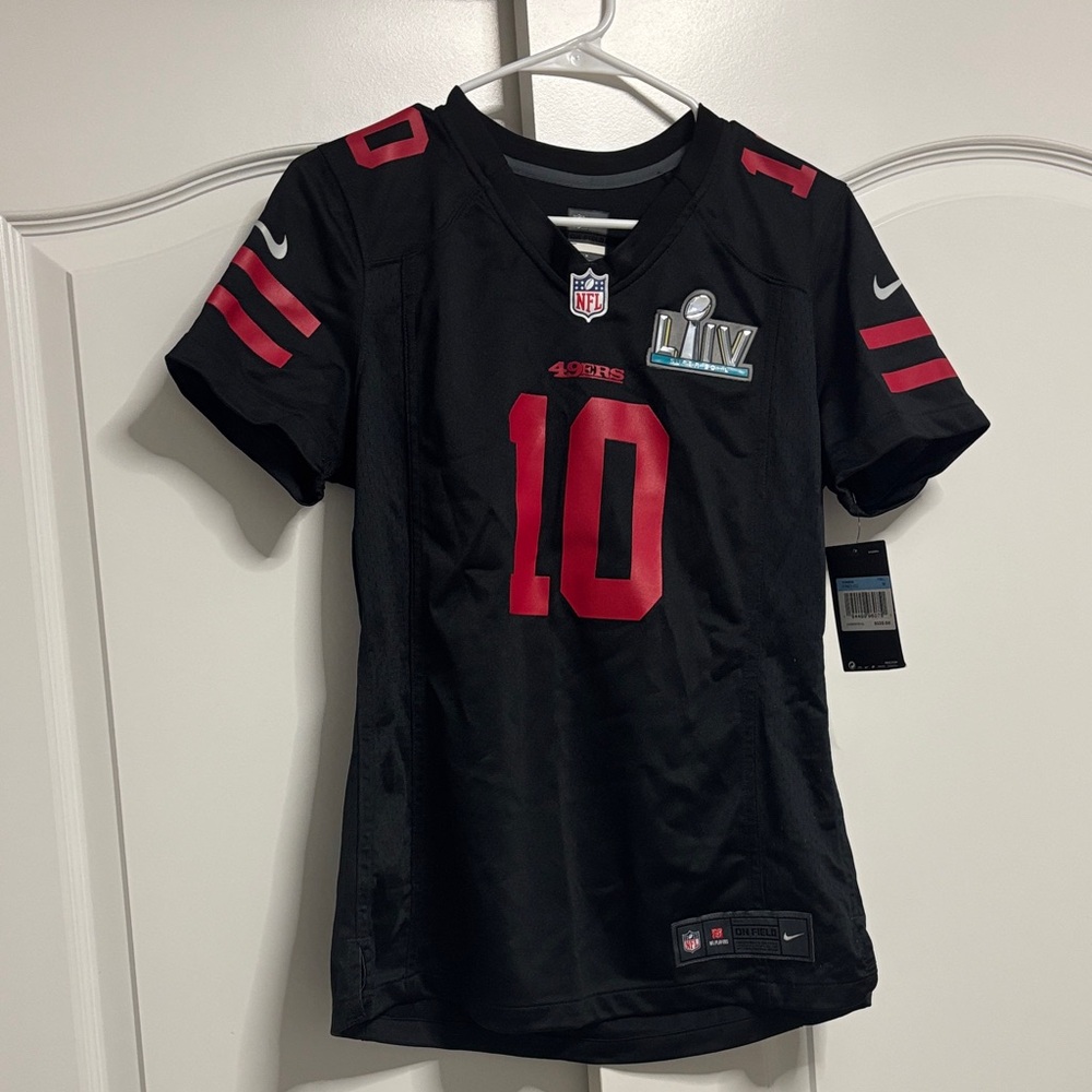 Women’s black  and Red 49ers Shirt size medium BRAND NEW